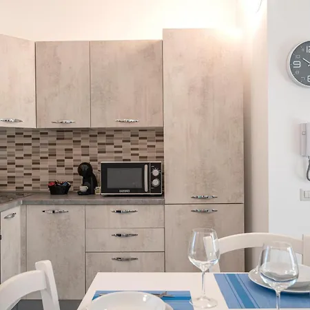 Icaro With A Beautiful Pool