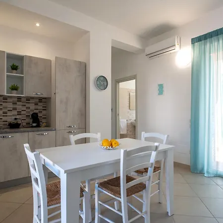 公寓式酒店 Icaro With A Beautiful Pool