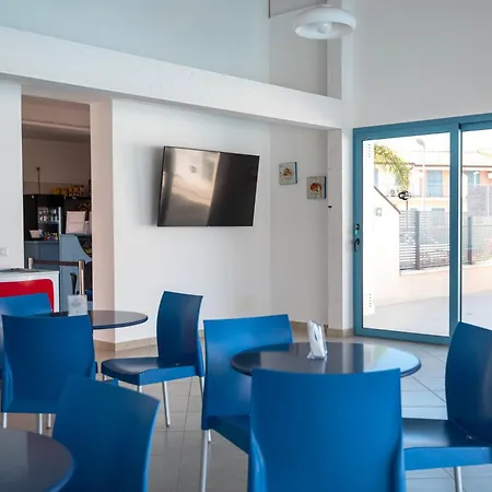 Icaro With A Beautiful Pool