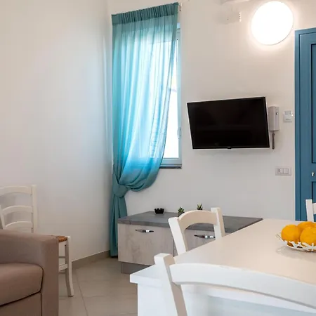 Icaro With A Beautiful Pool